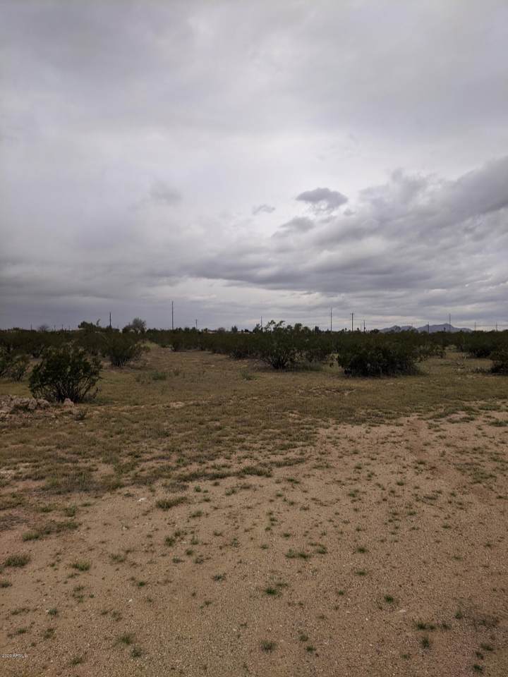 2586 Colorado Drive - Photo 1