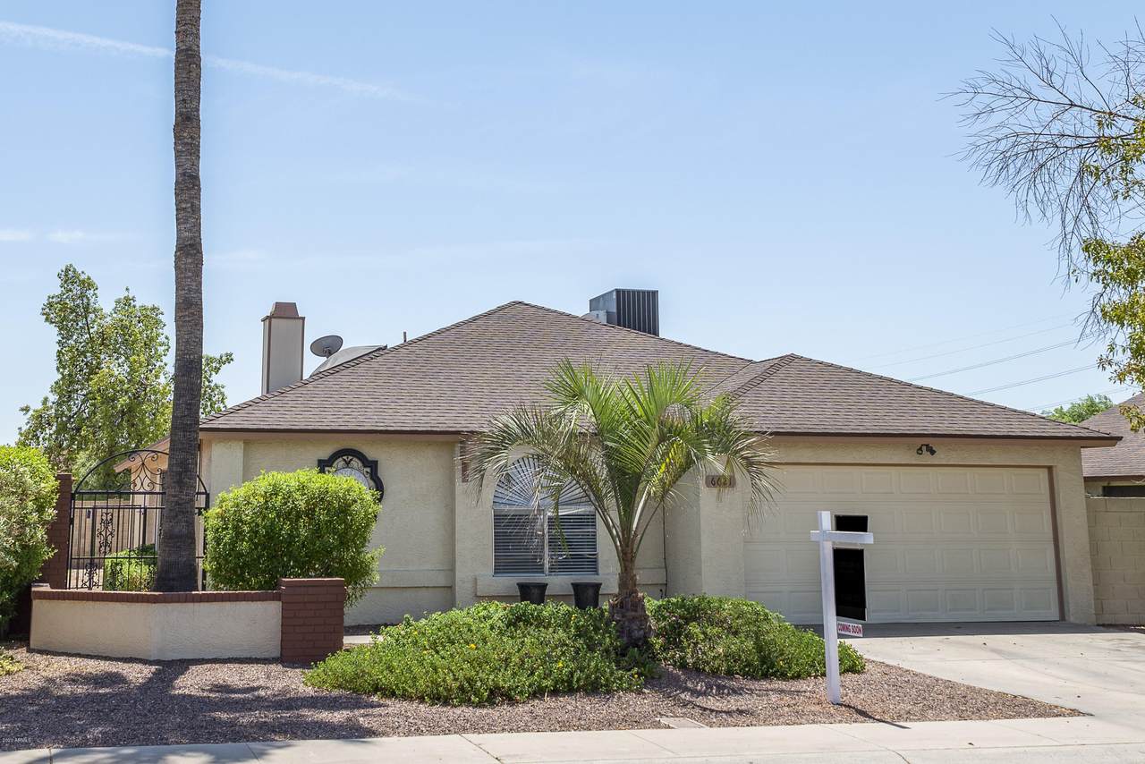 6621 Lupine Avenue - Photo 1