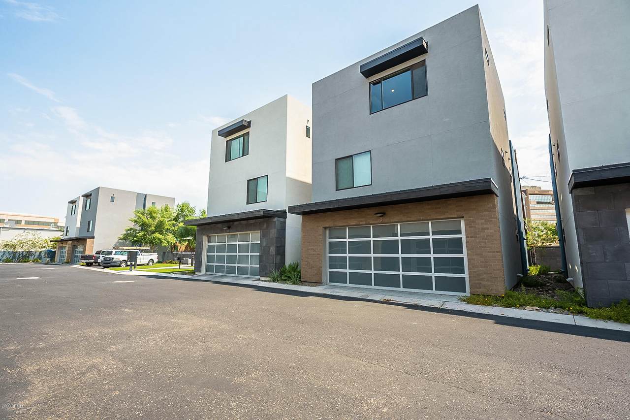 2825 42ND Street - Photo 1