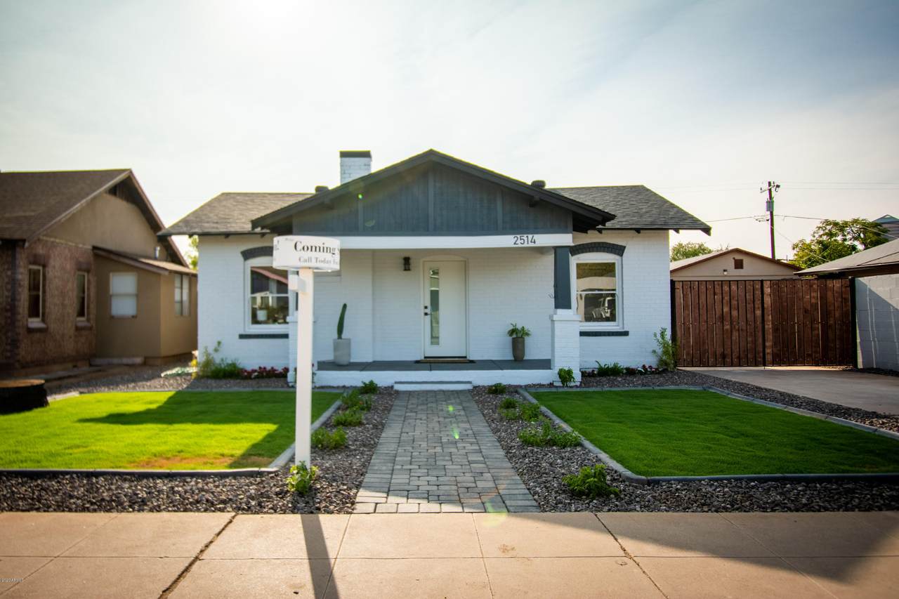 2514 9TH Street - Photo 1