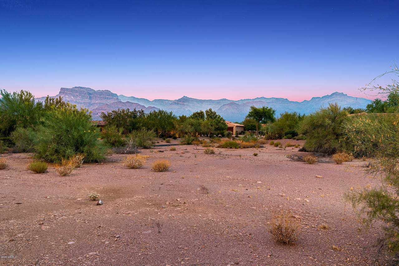 6271 Flat Iron Loop - Photo 1