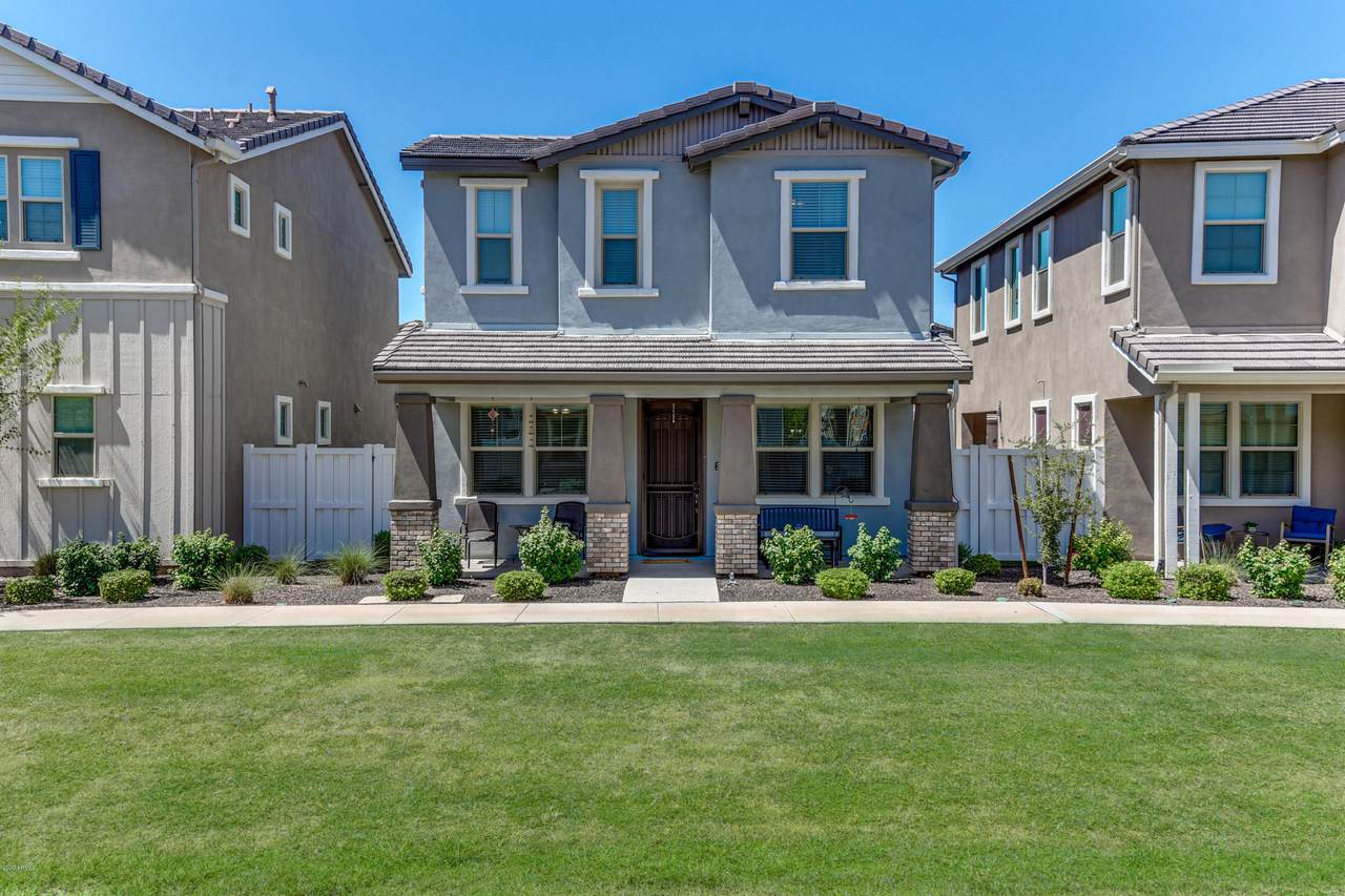 2257 Henry Lane - Photo 1
