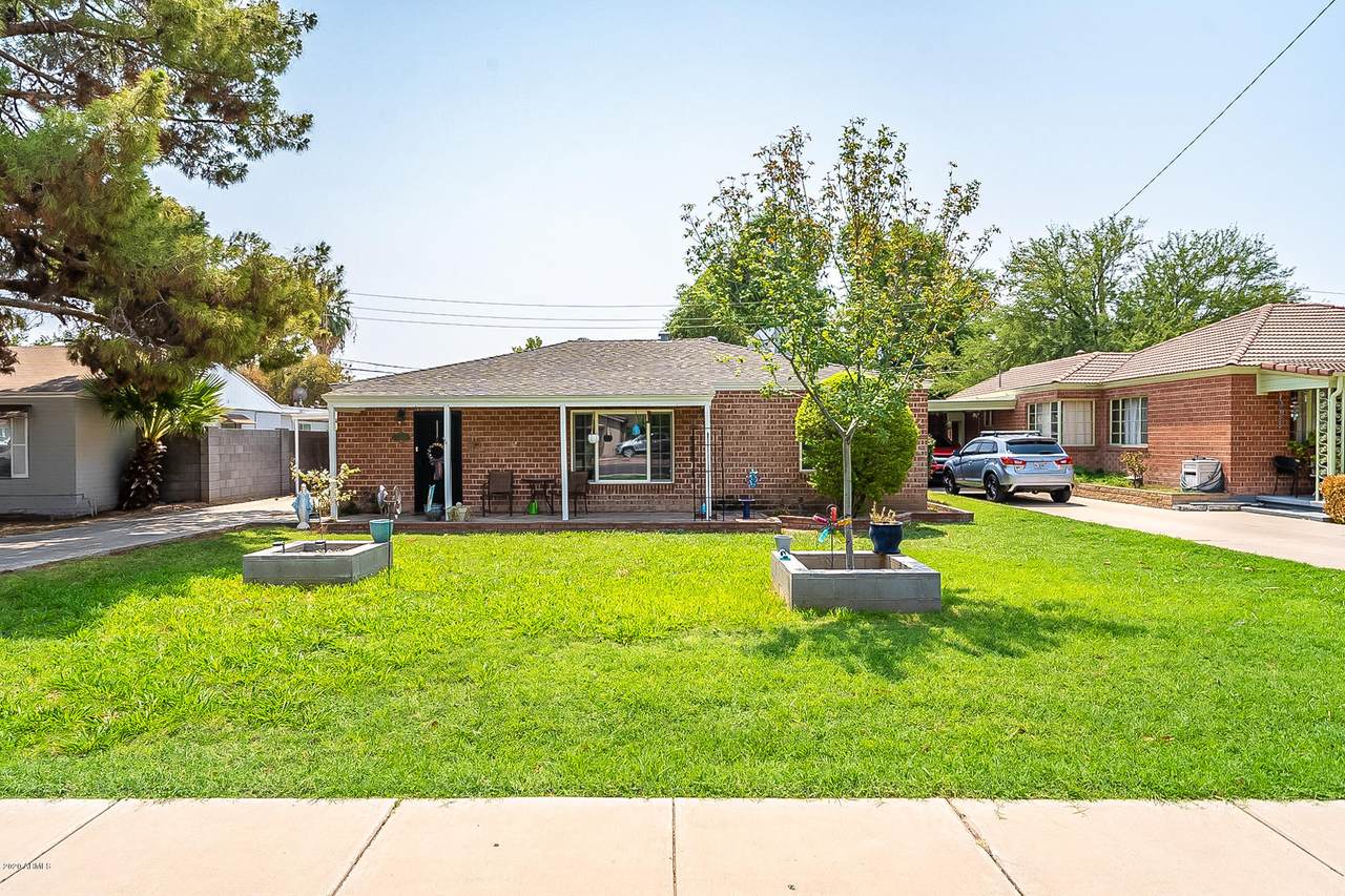 5913 Gardenia Avenue - Photo 1