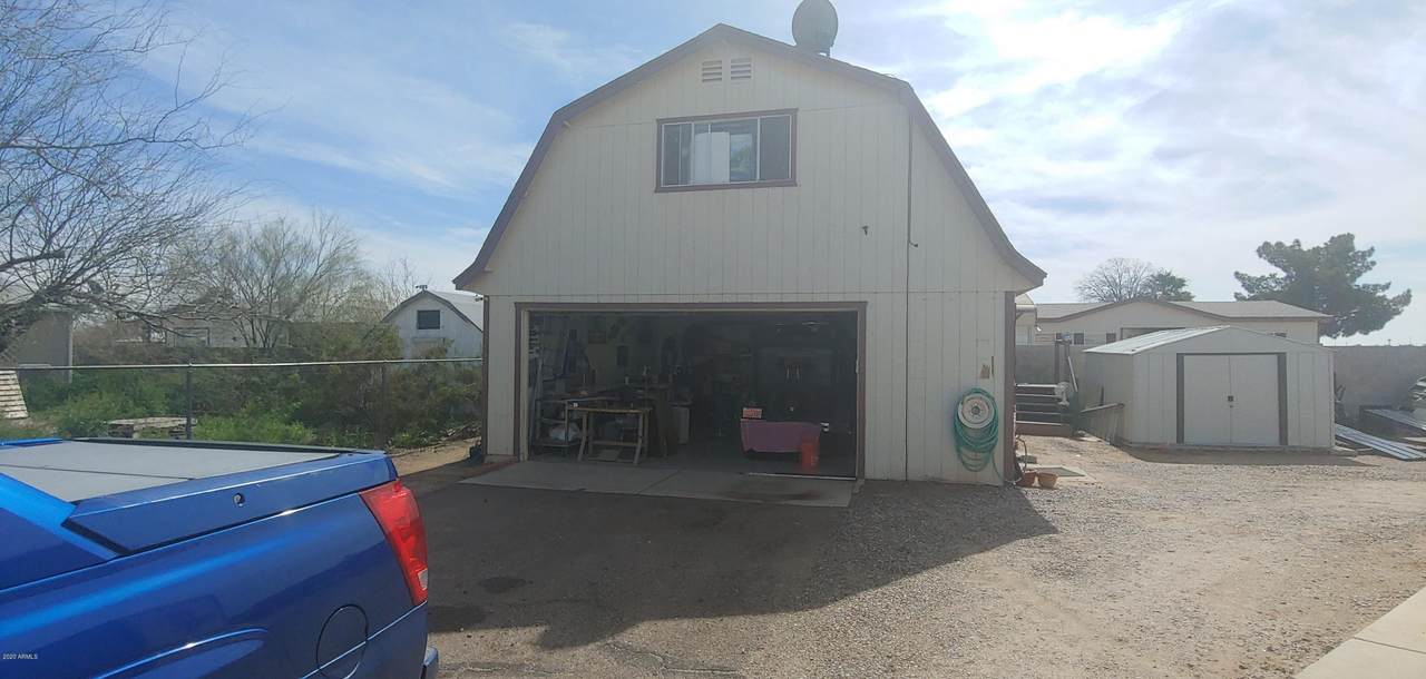 11021 Hillside Drive - Photo 1