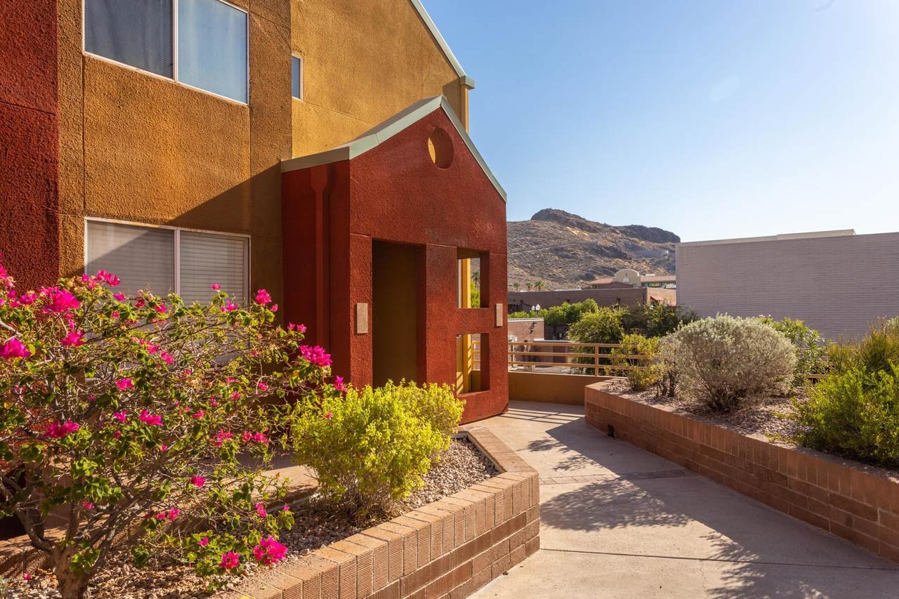 154 5TH Street - Photo 1