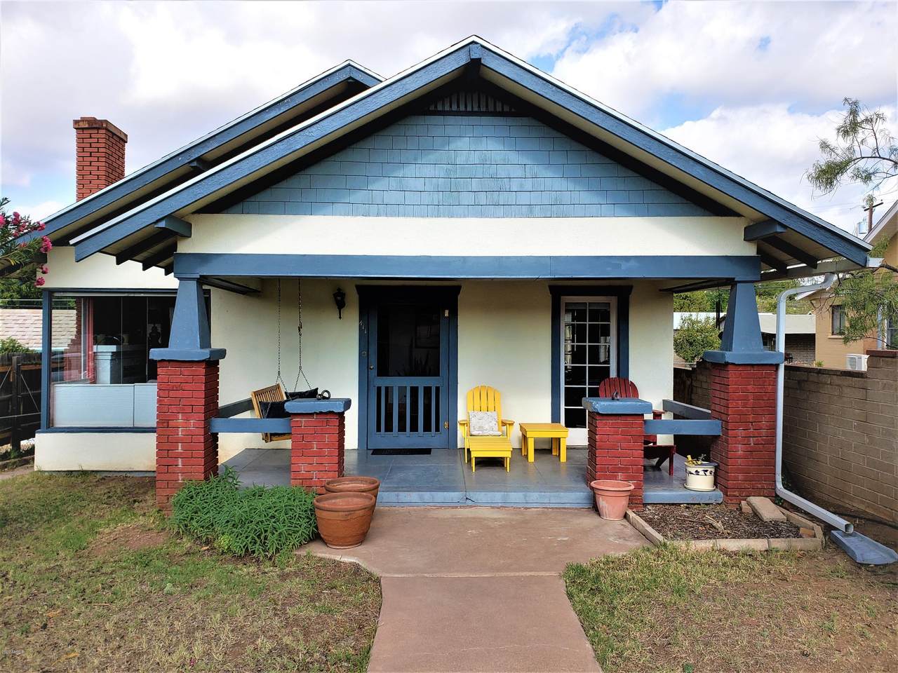411 Vista - Photo 1