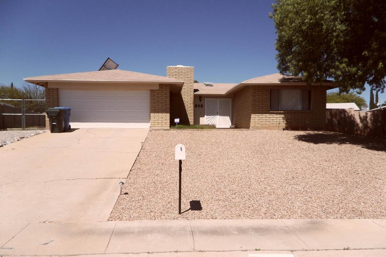 900 Mimosa Circle - Photo 1