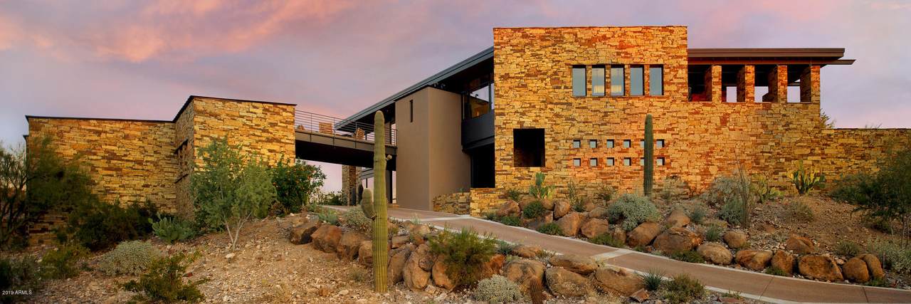 6011 21 Place - Photo 1