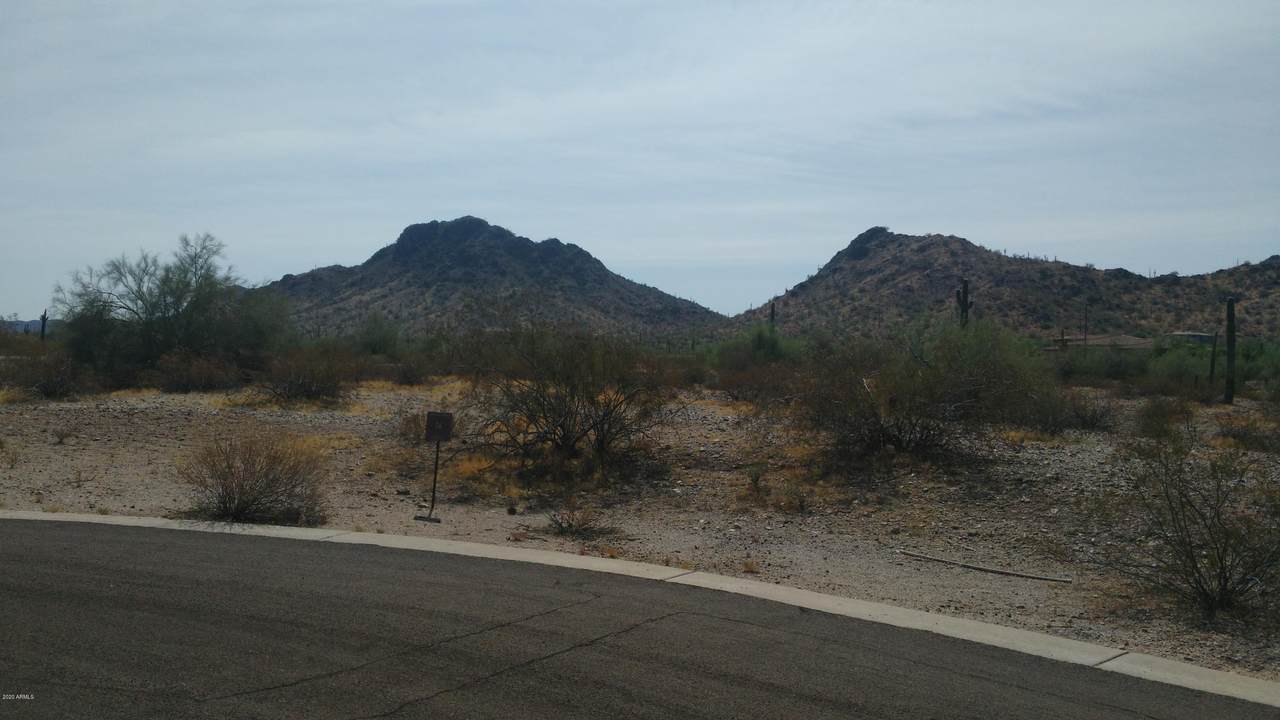 9400 Krista Drive - Photo 1