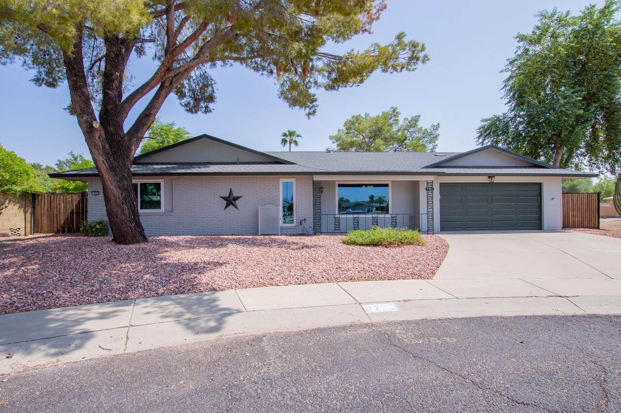 9703 Hawthorn Court - Photo 1