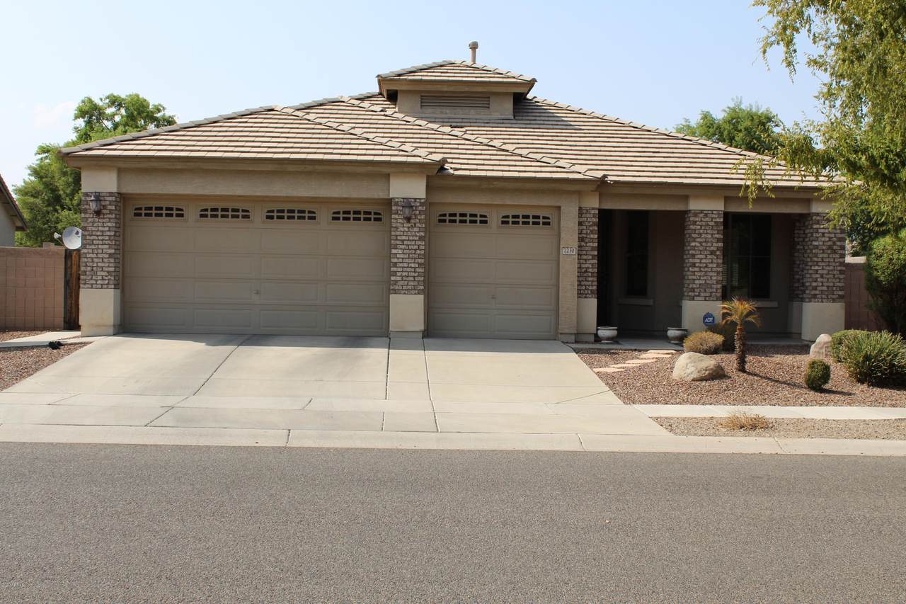 7230 84TH Drive - Photo 1