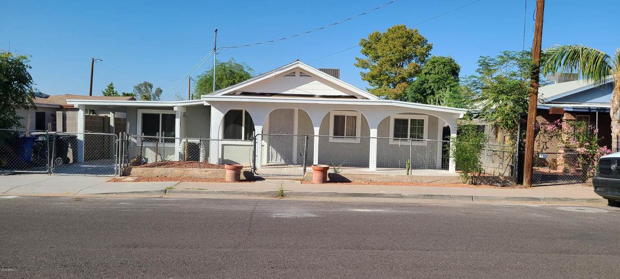 114 Saragosa Street - Photo 1