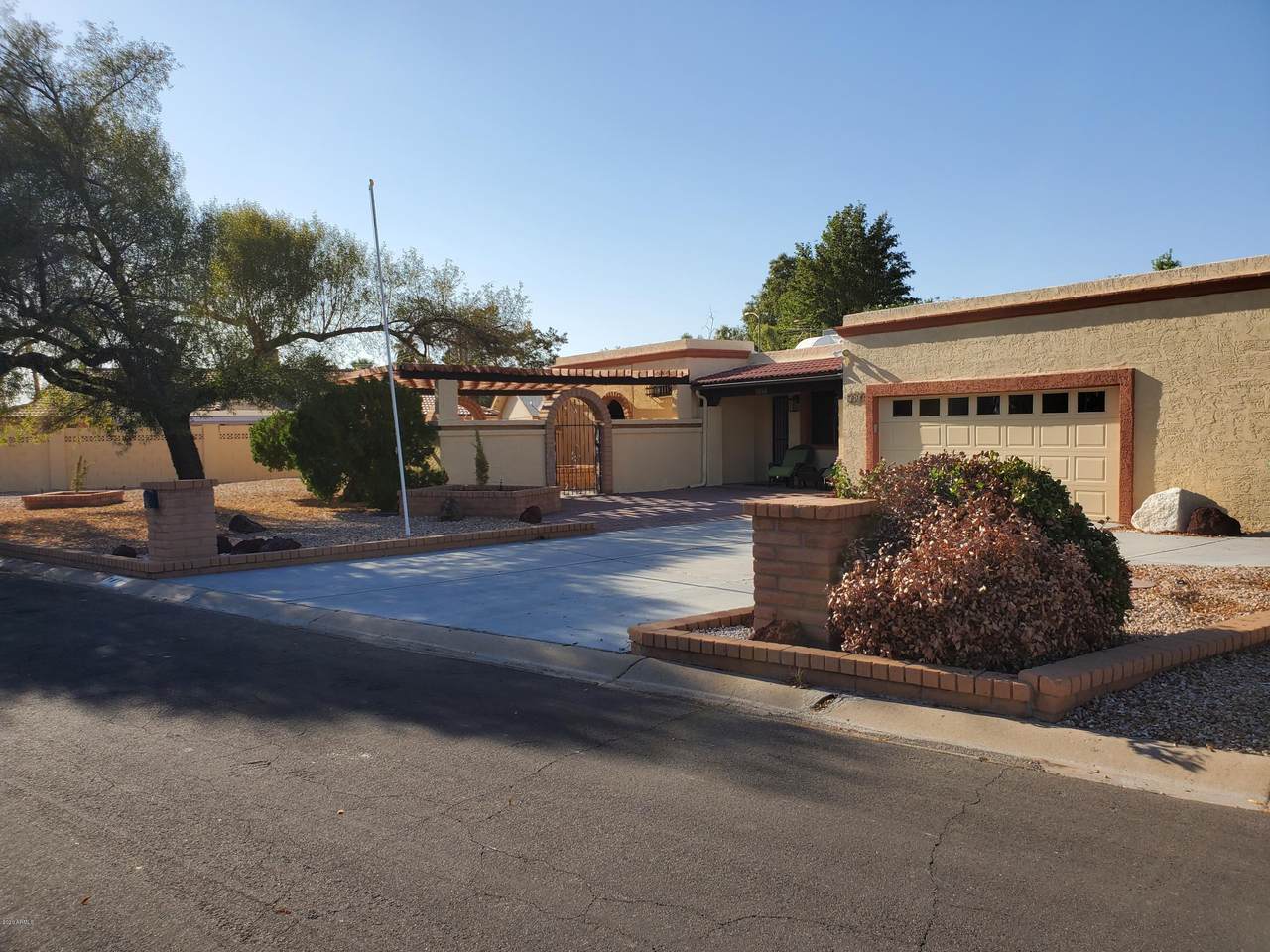 7516 Edgewood Circle - Photo 1