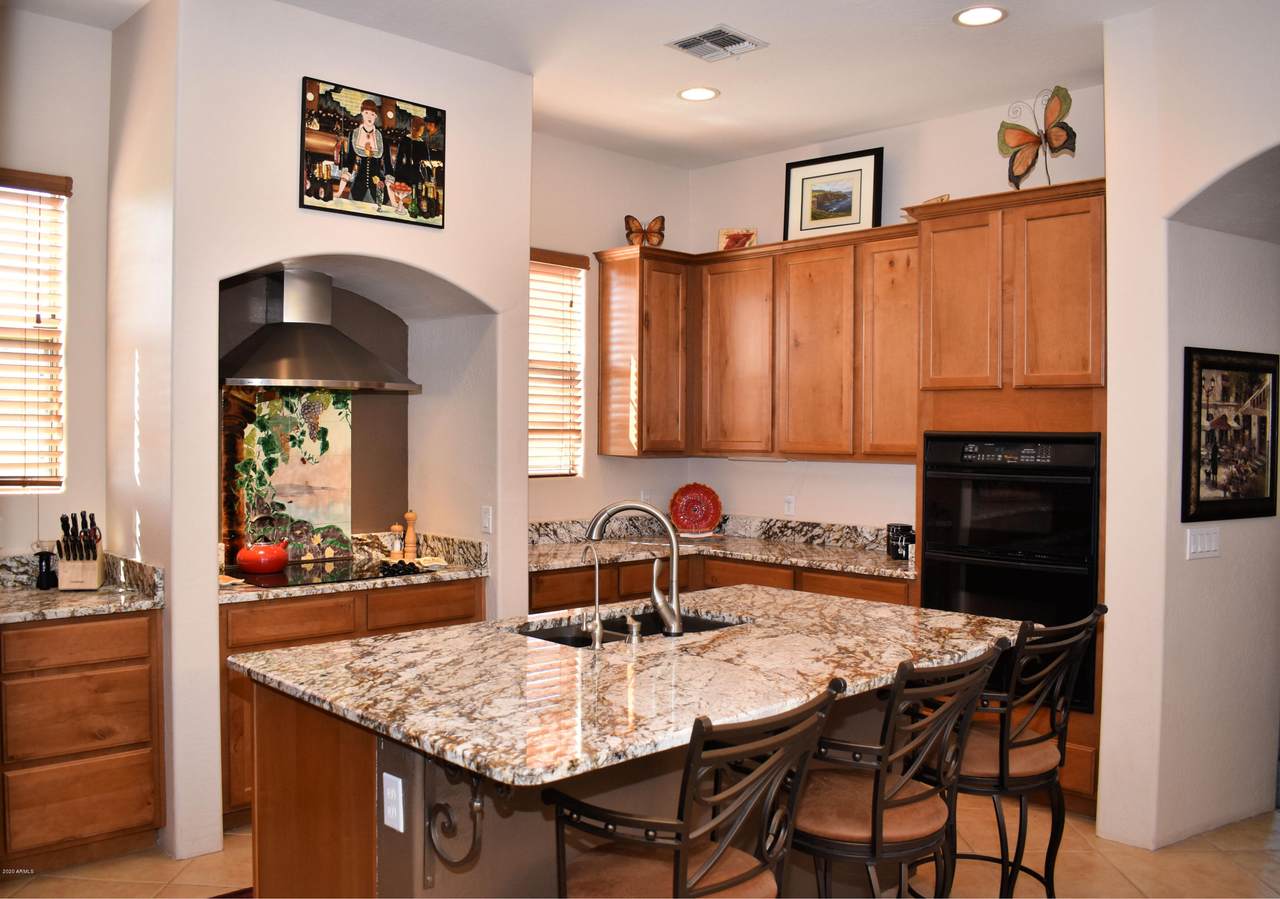 5370 Desert Dawn Drive - Photo 1