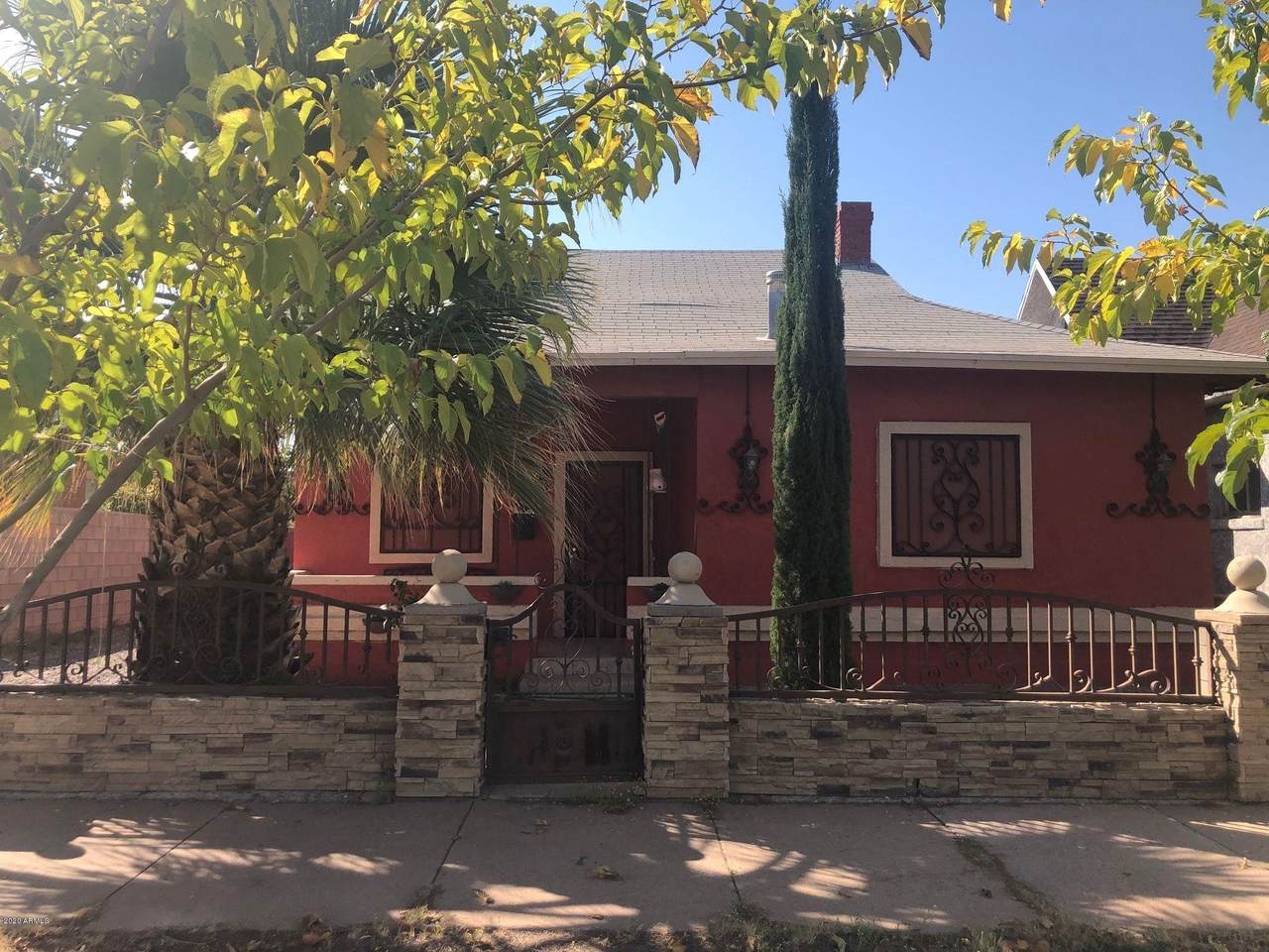 1109 12th Street - Photo 1