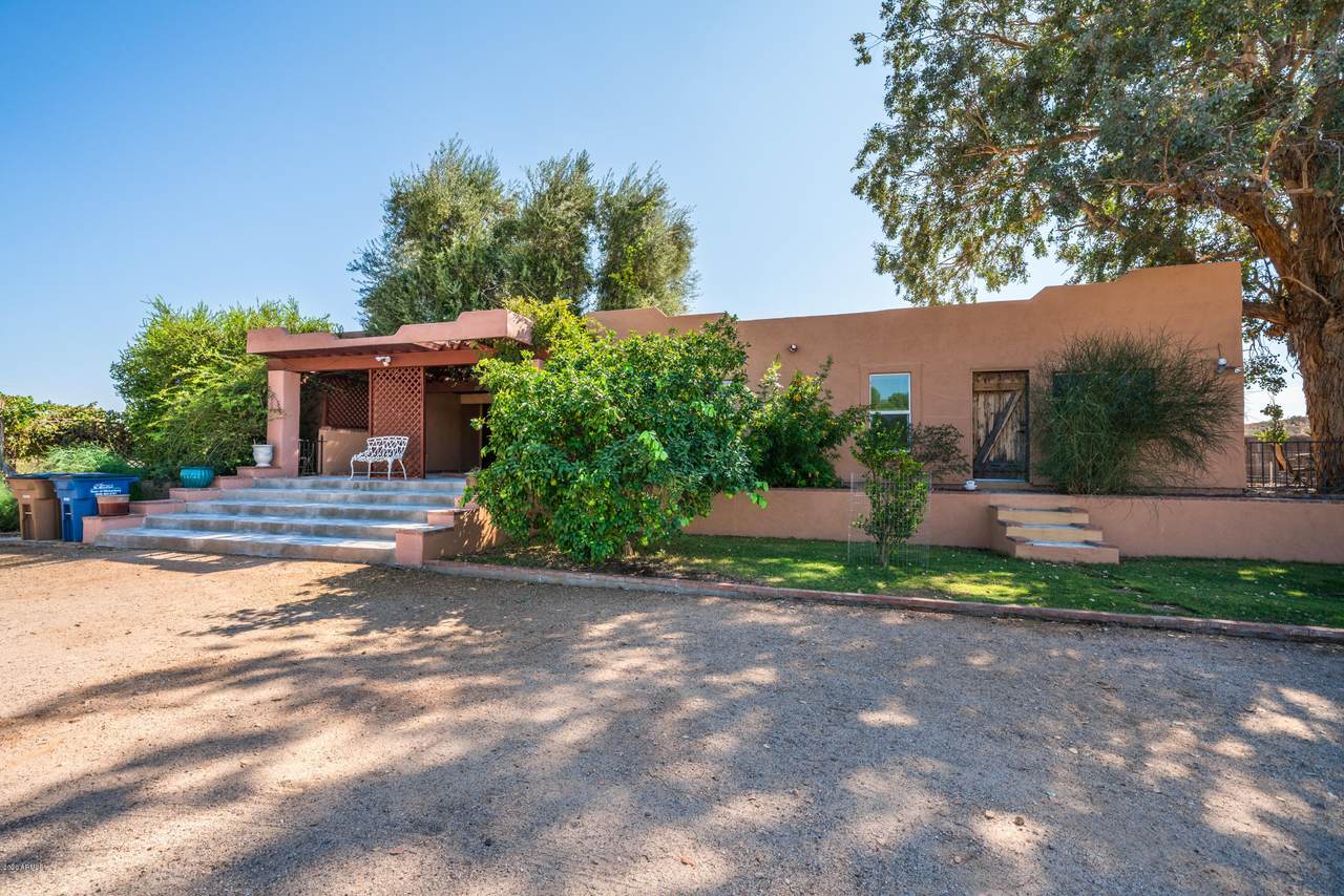 1410 323RD Avenue - Photo 1