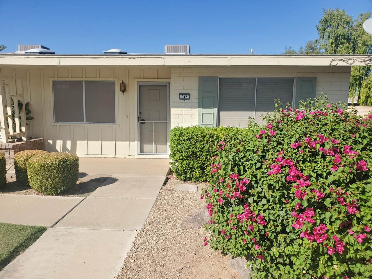 9421 111TH Avenue - Photo 1