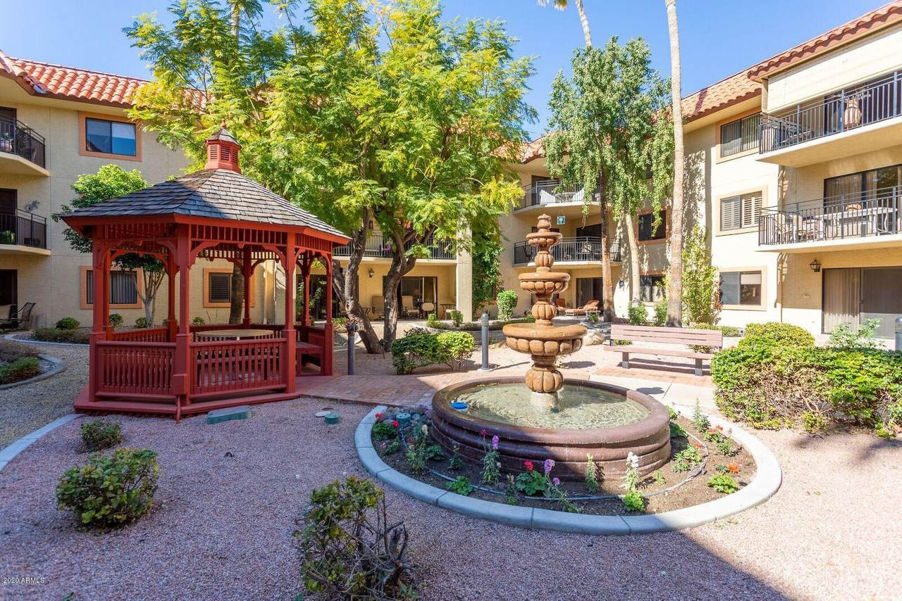 10330 Thunderbird Boulevard - Photo 1