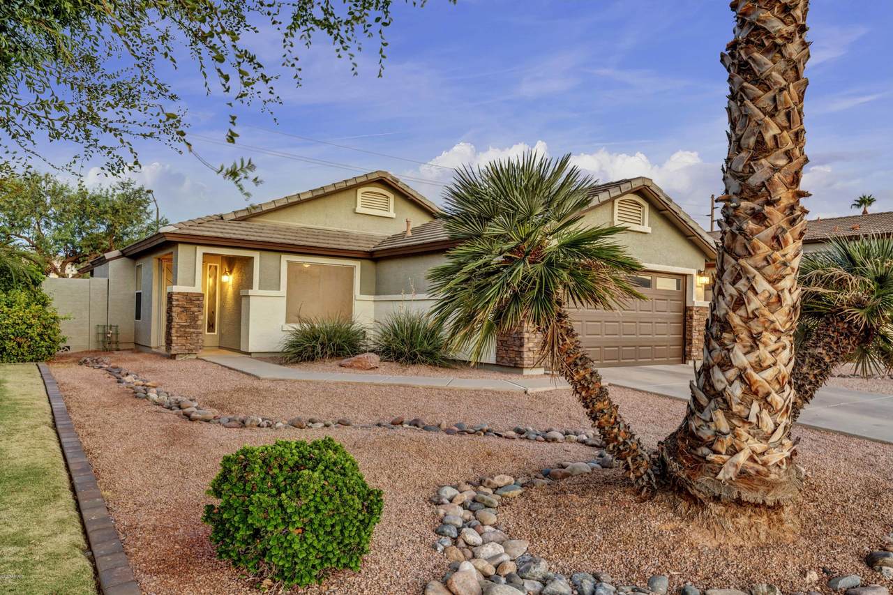 487 Joshua Tree Lane - Photo 1