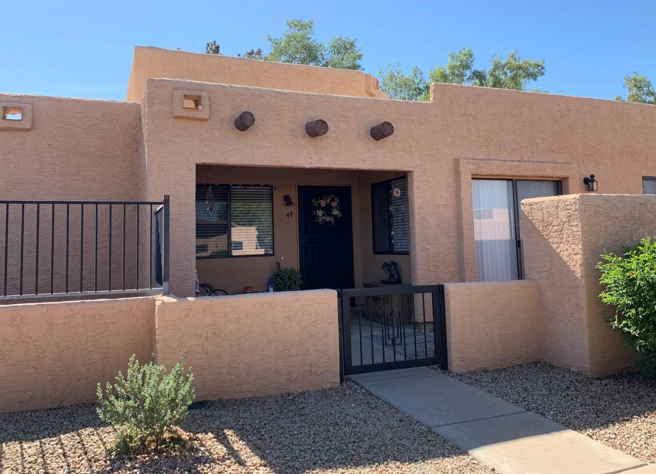 8940 Olive Avenue - Photo 1