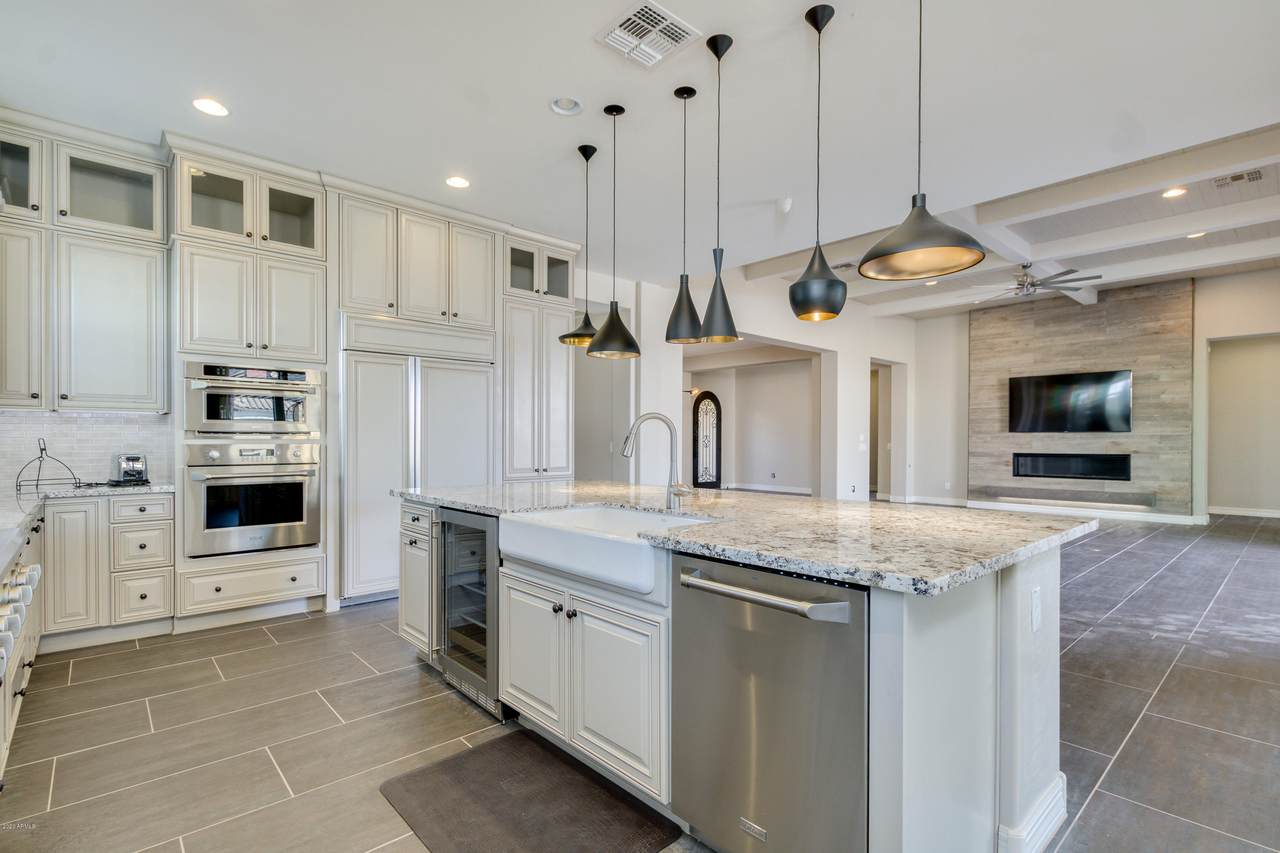 1696 Gillcrest Road - Photo 1