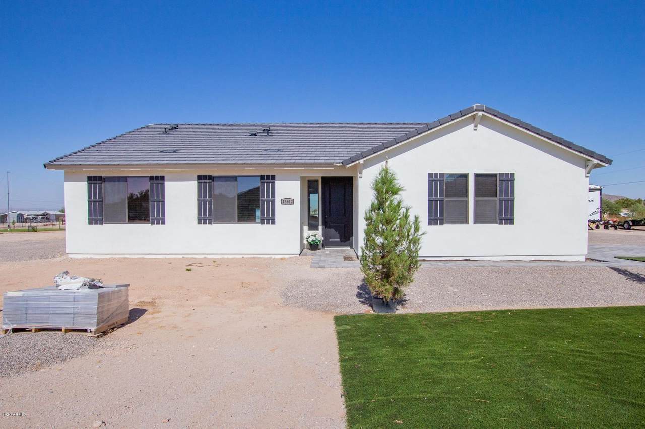 13612 192ND Avenue - Photo 1