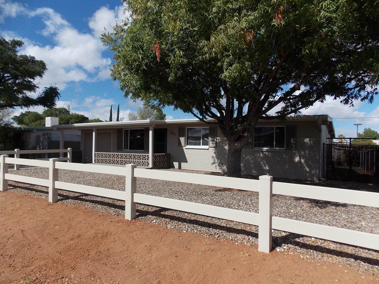 201 Busby Drive - Photo 1