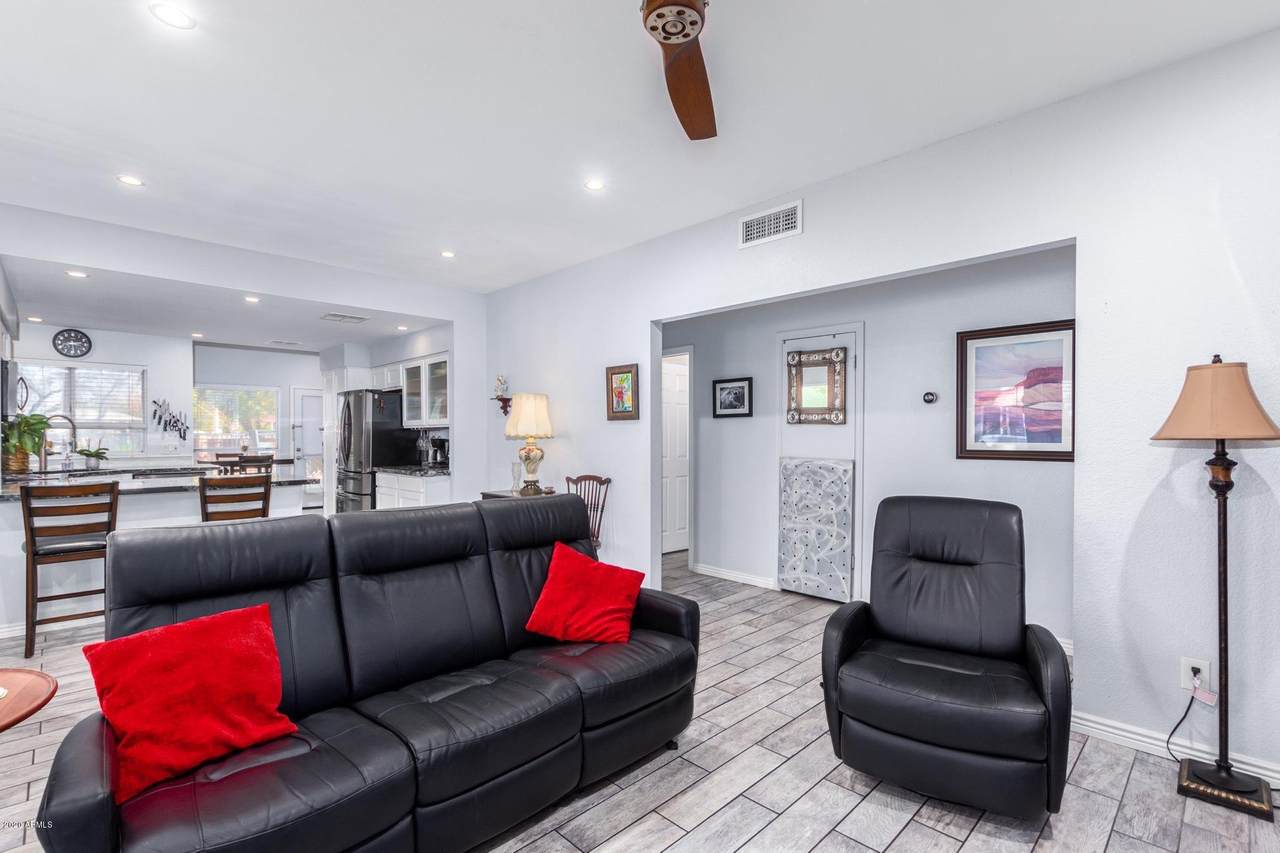 101 7TH Street - Photo 1