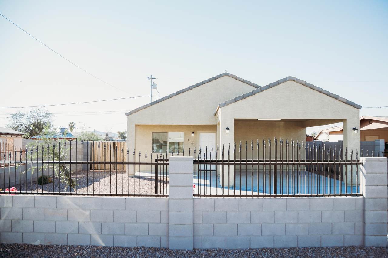 1107 6TH Street - Photo 1