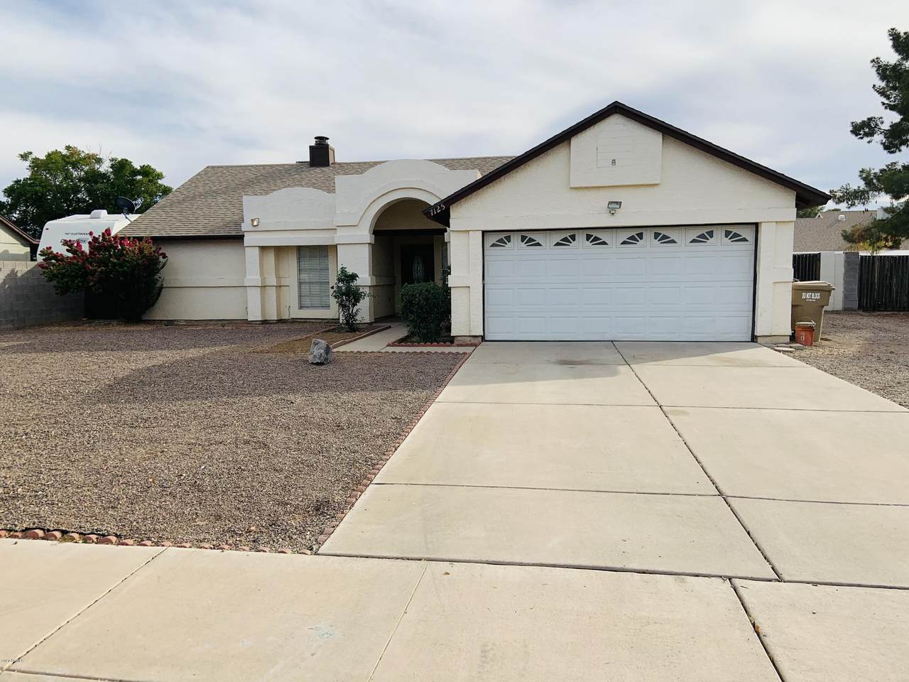 7125 Shaw Butte Drive - Photo 1