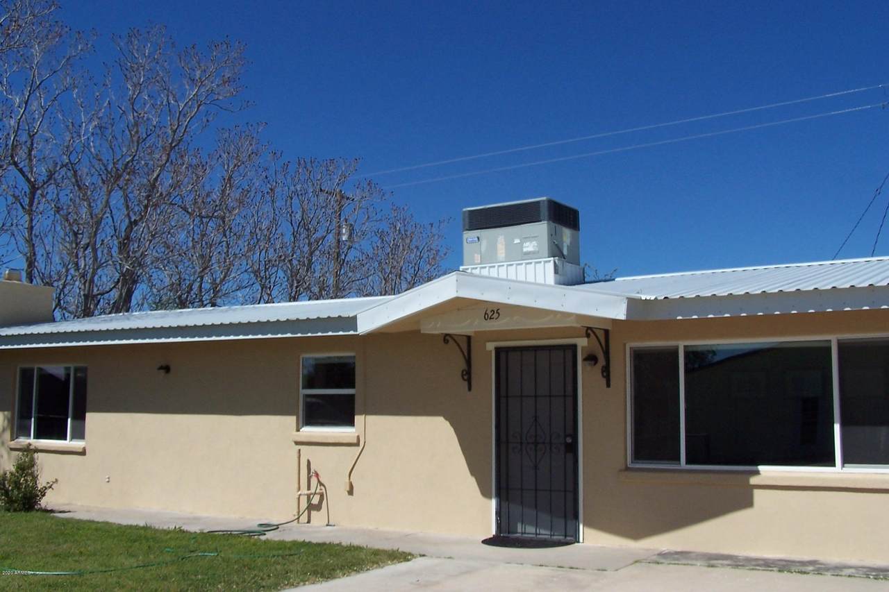 625 Delos Street - Photo 1