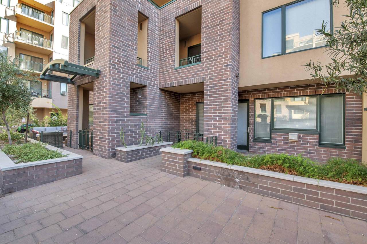 16 Encanto Boulevard - Photo 1