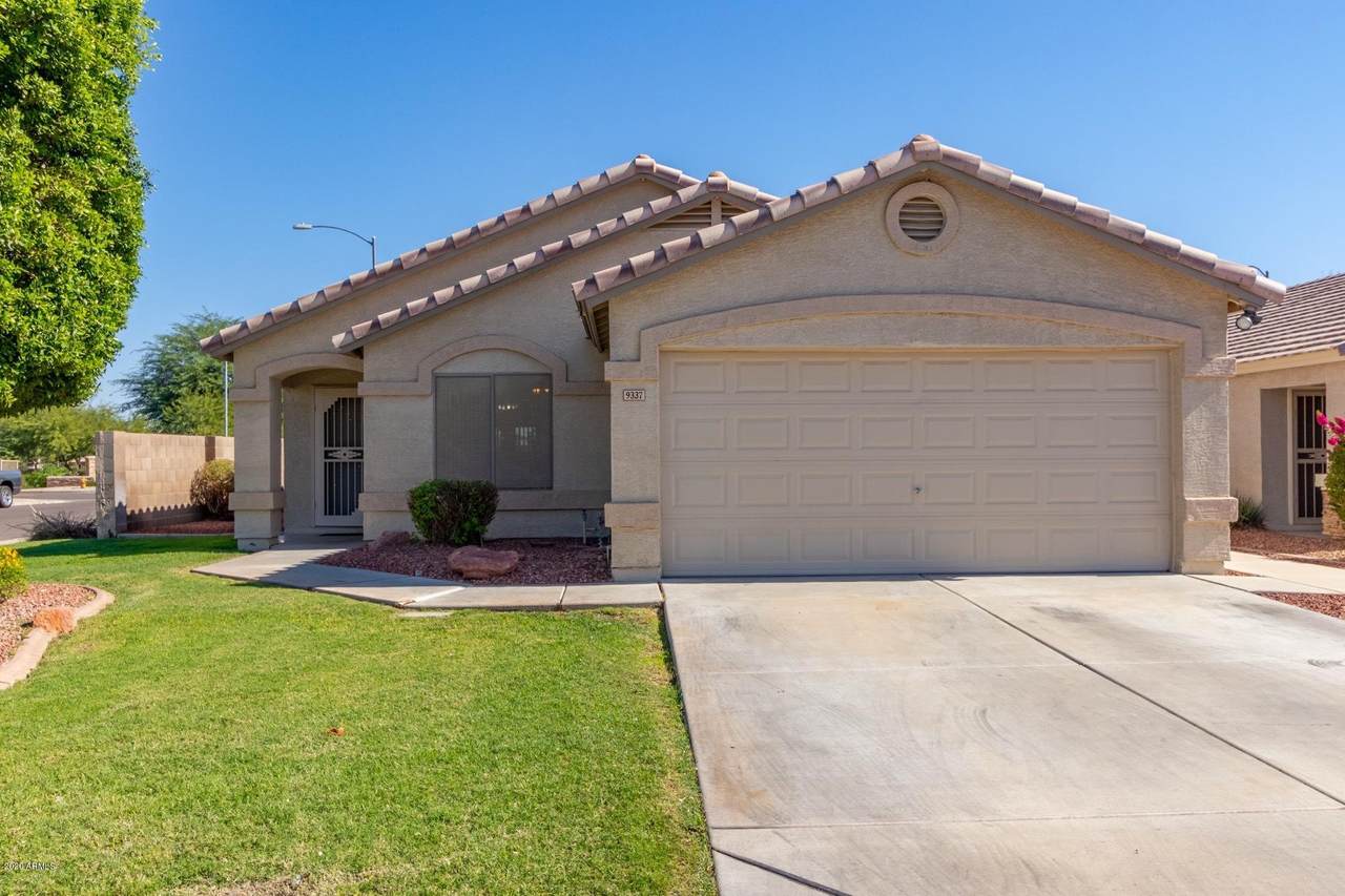 9337 85TH Drive - Photo 1