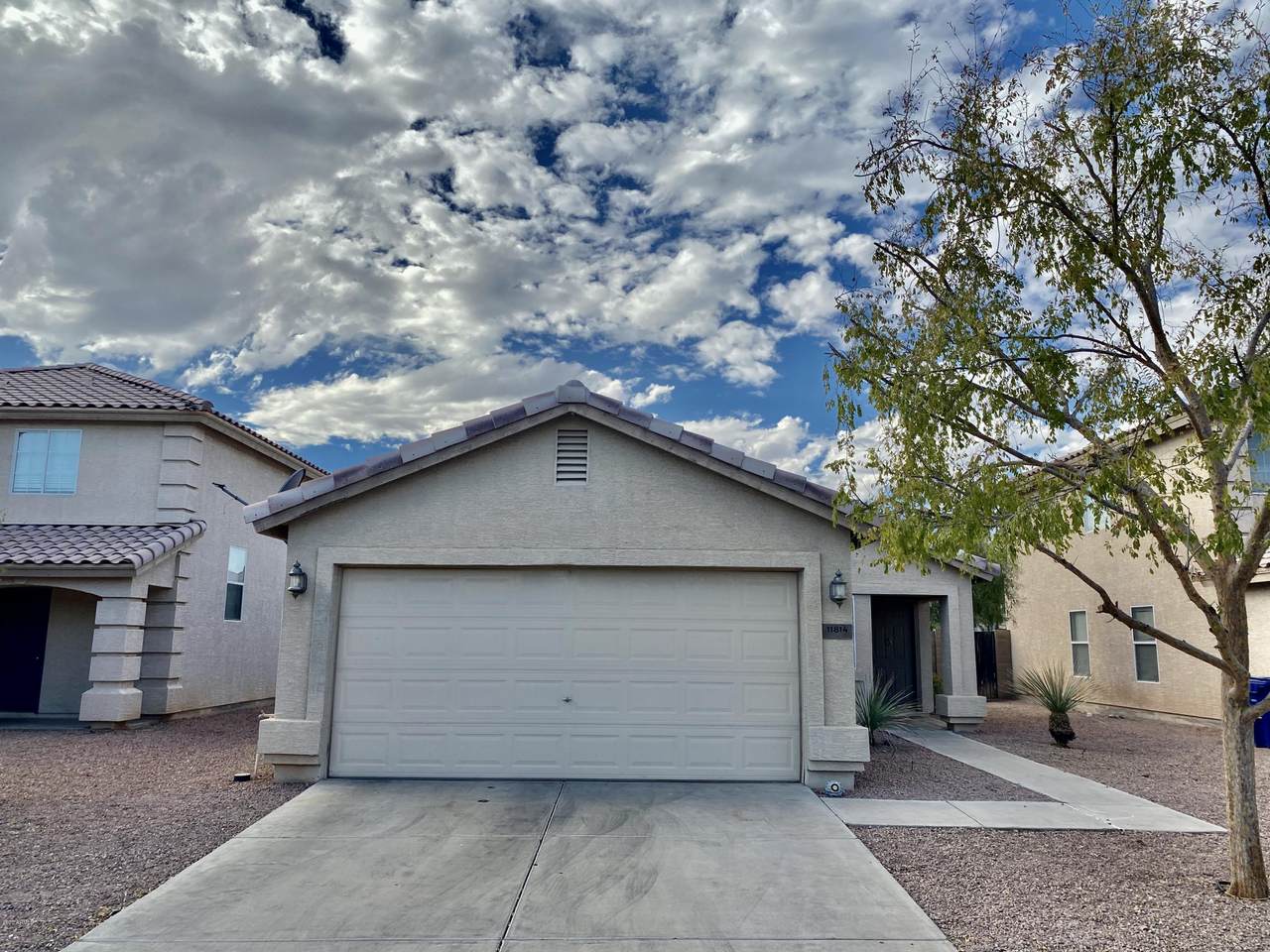 11814 Olive Street - Photo 1