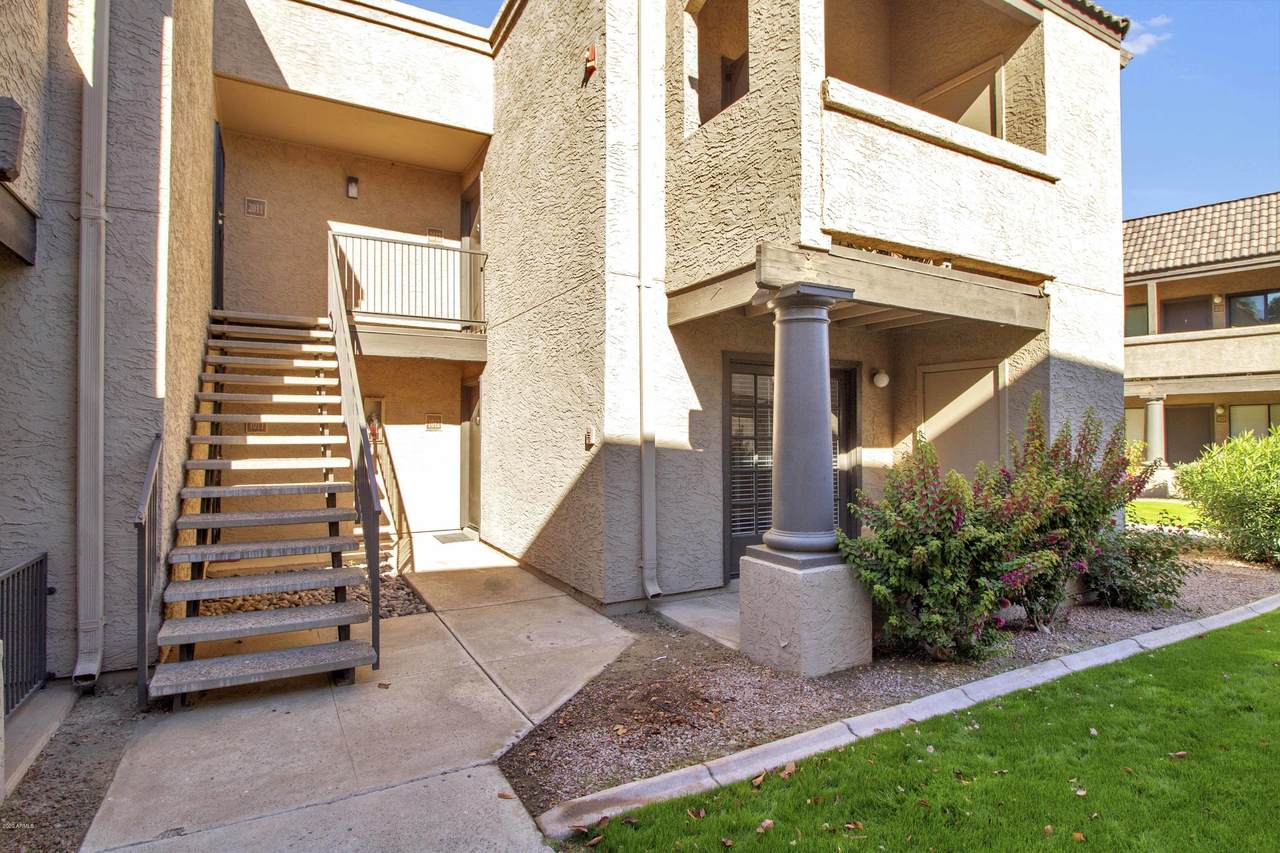 5995 78TH Street - Photo 1