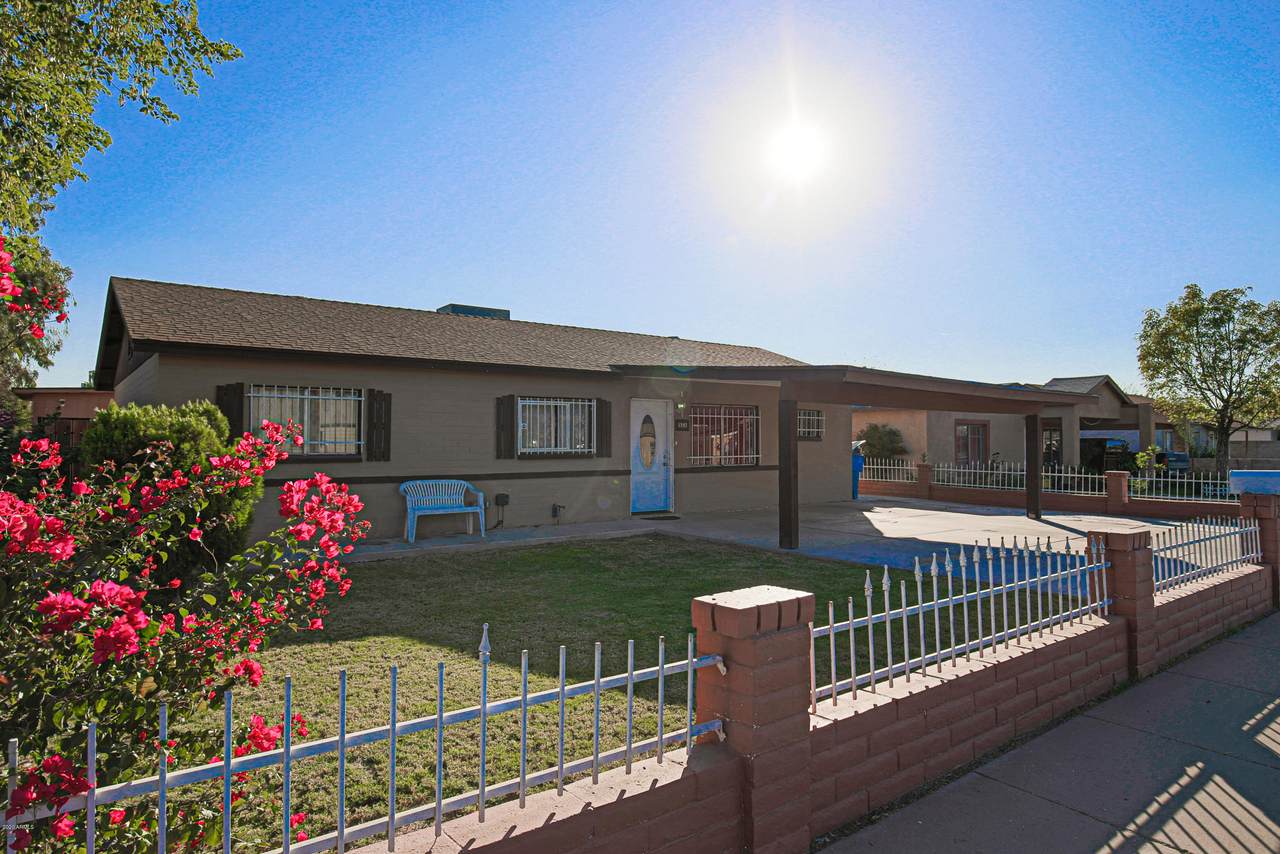 1747 Pecan Road - Photo 1