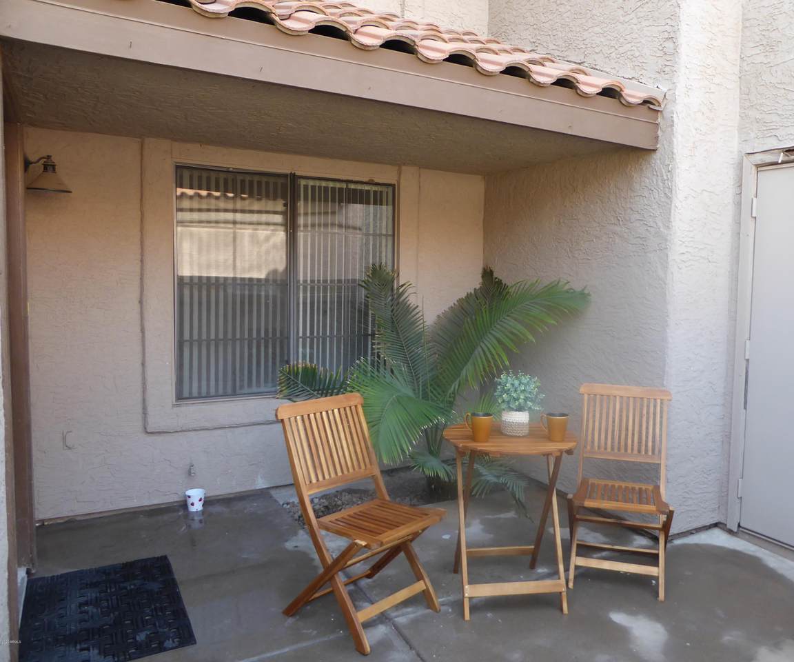 700 Mesquite Circle - Photo 1