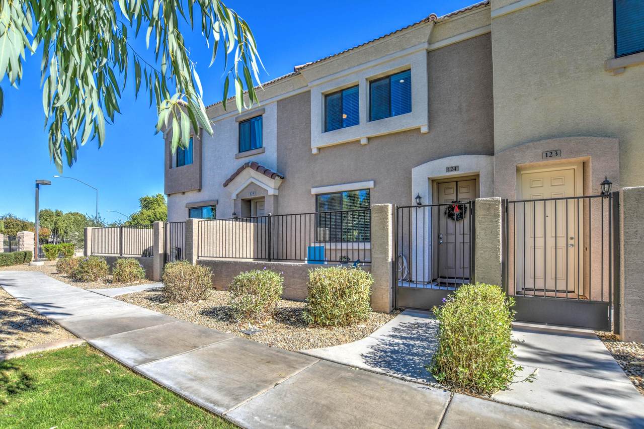 125 Sunvalley Boulevard - Photo 1