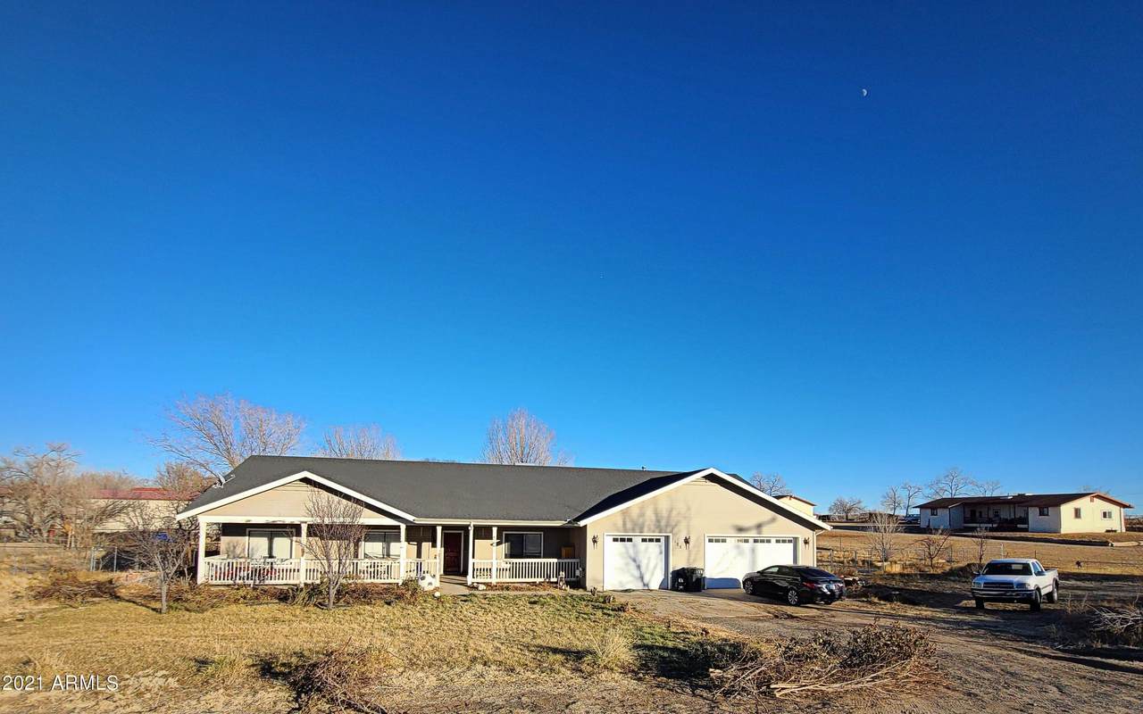 125 Heidi Lane - Photo 1