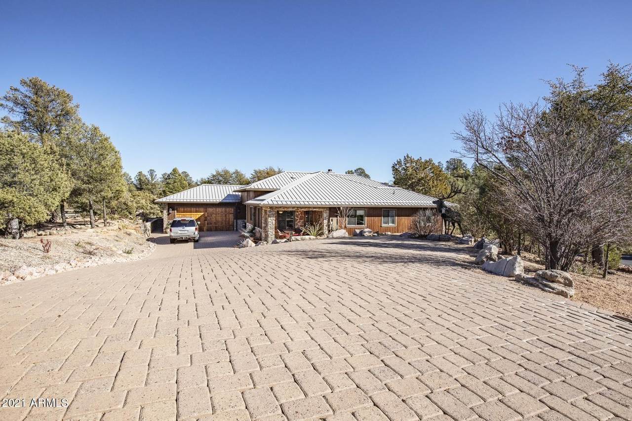 203 Crescent Moon - Photo 1