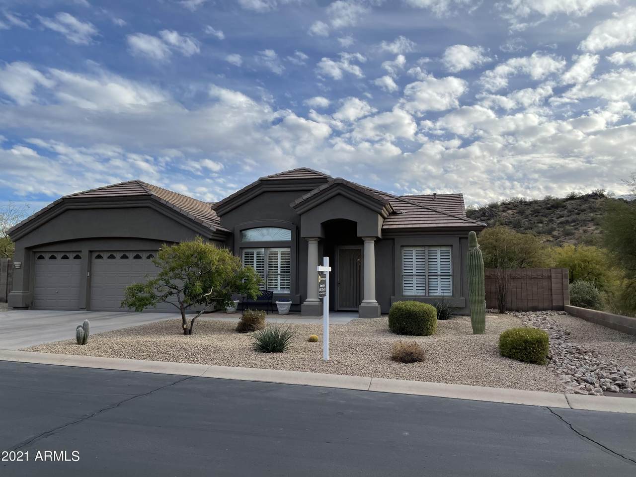 2743 Cabot Circle - Photo 1