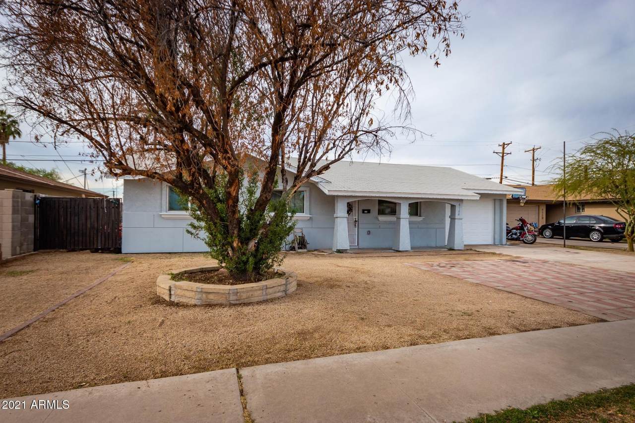 4744 40TH Avenue - Photo 1