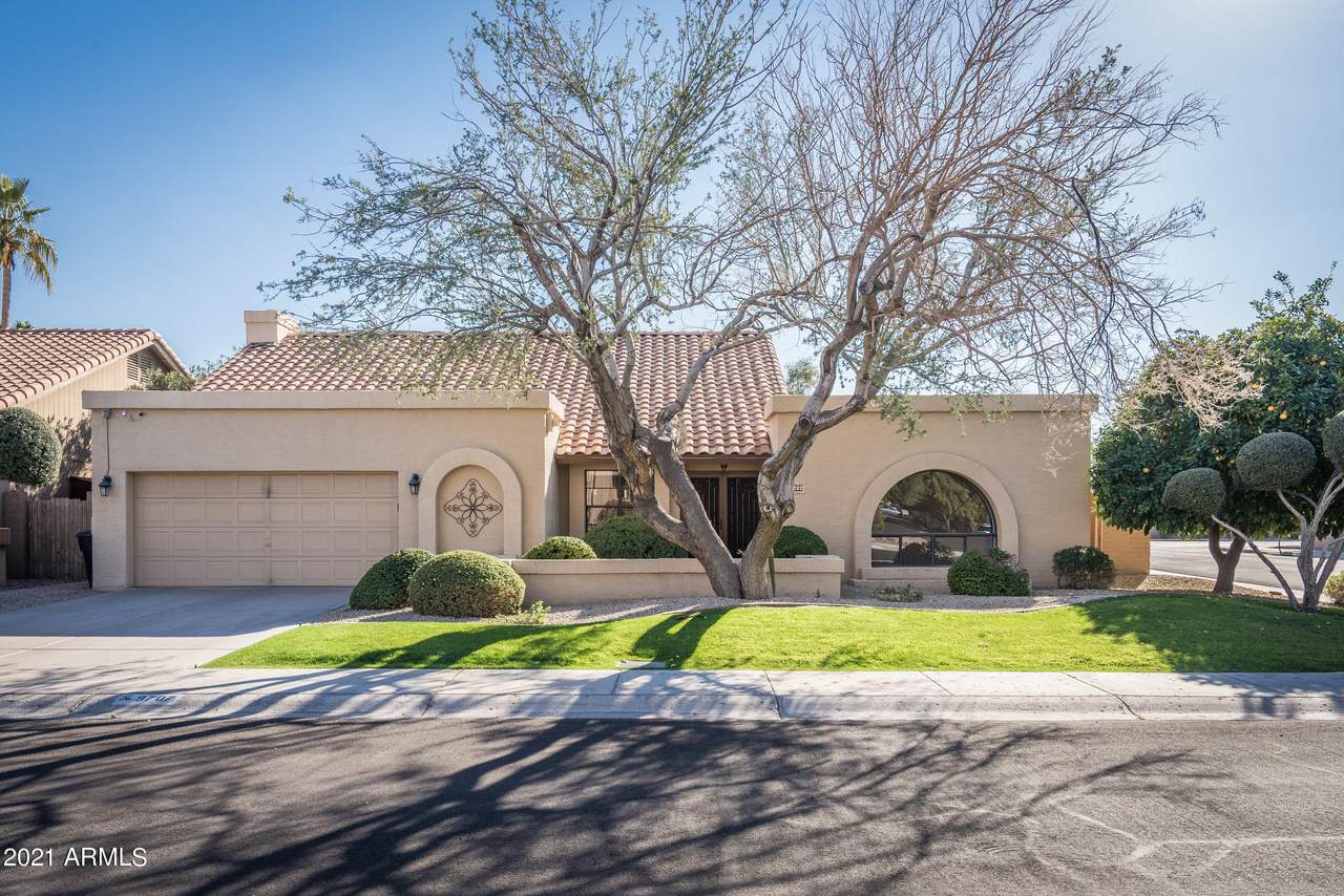 9707 Dreyfus Avenue - Photo 1