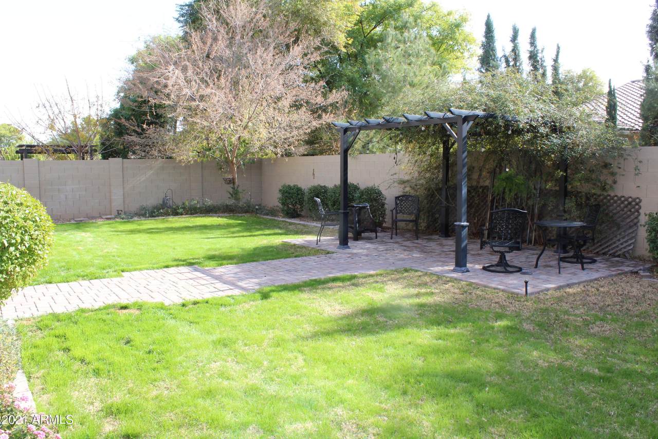 3067 Maplewood Street - Photo 1