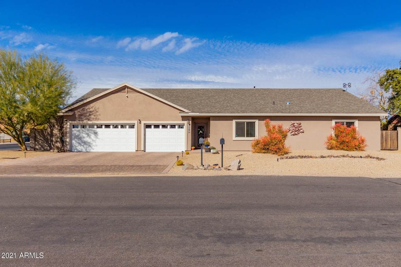 2806 Angela Drive - Photo 1