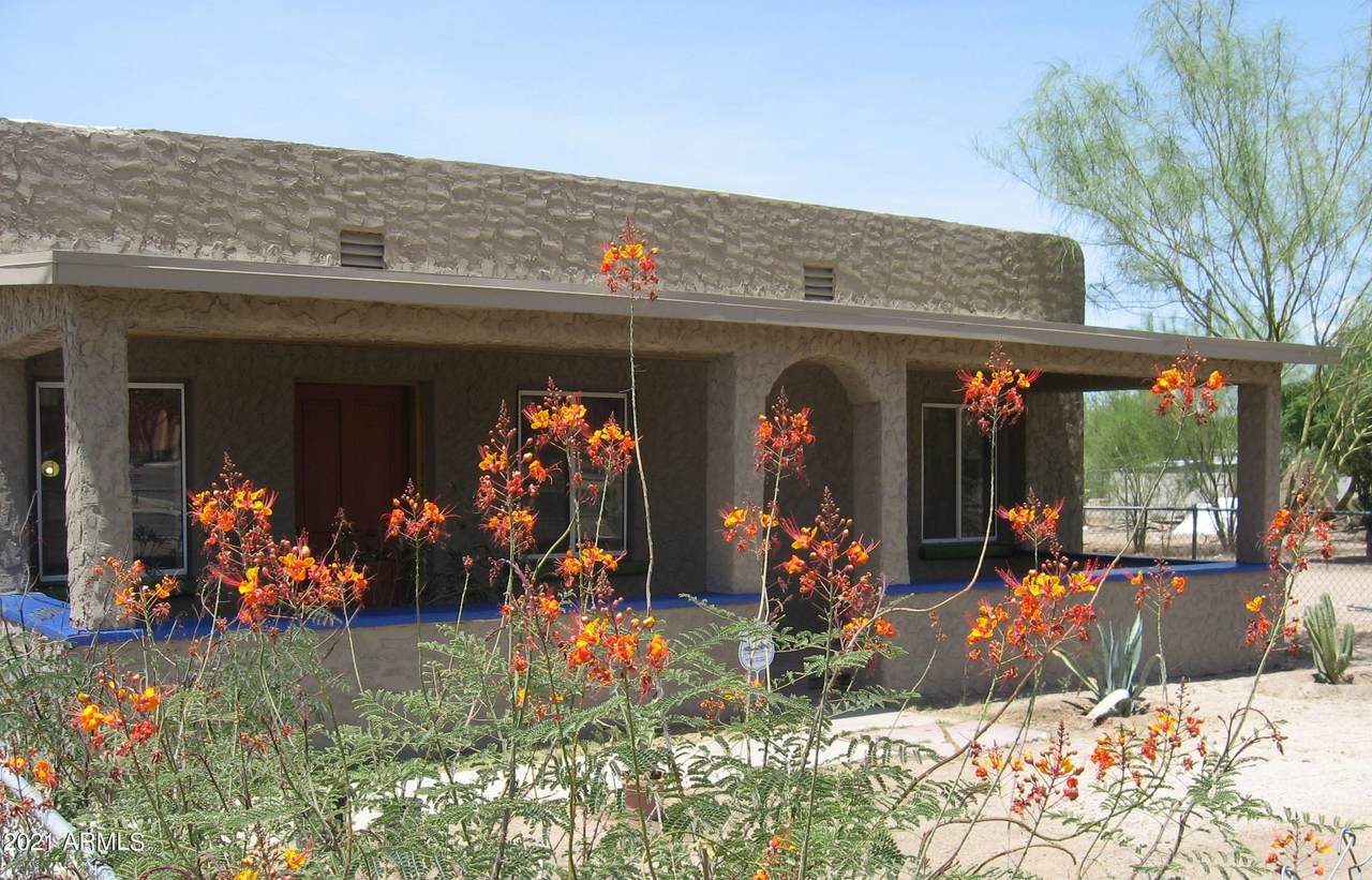 804 Sunshine Boulevard - Photo 1