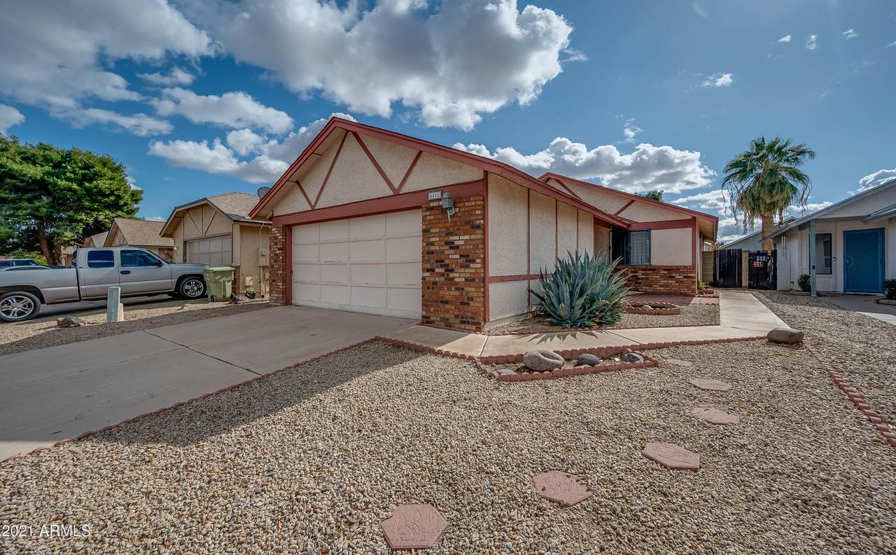 6411 Desert Cove Avenue - Photo 1