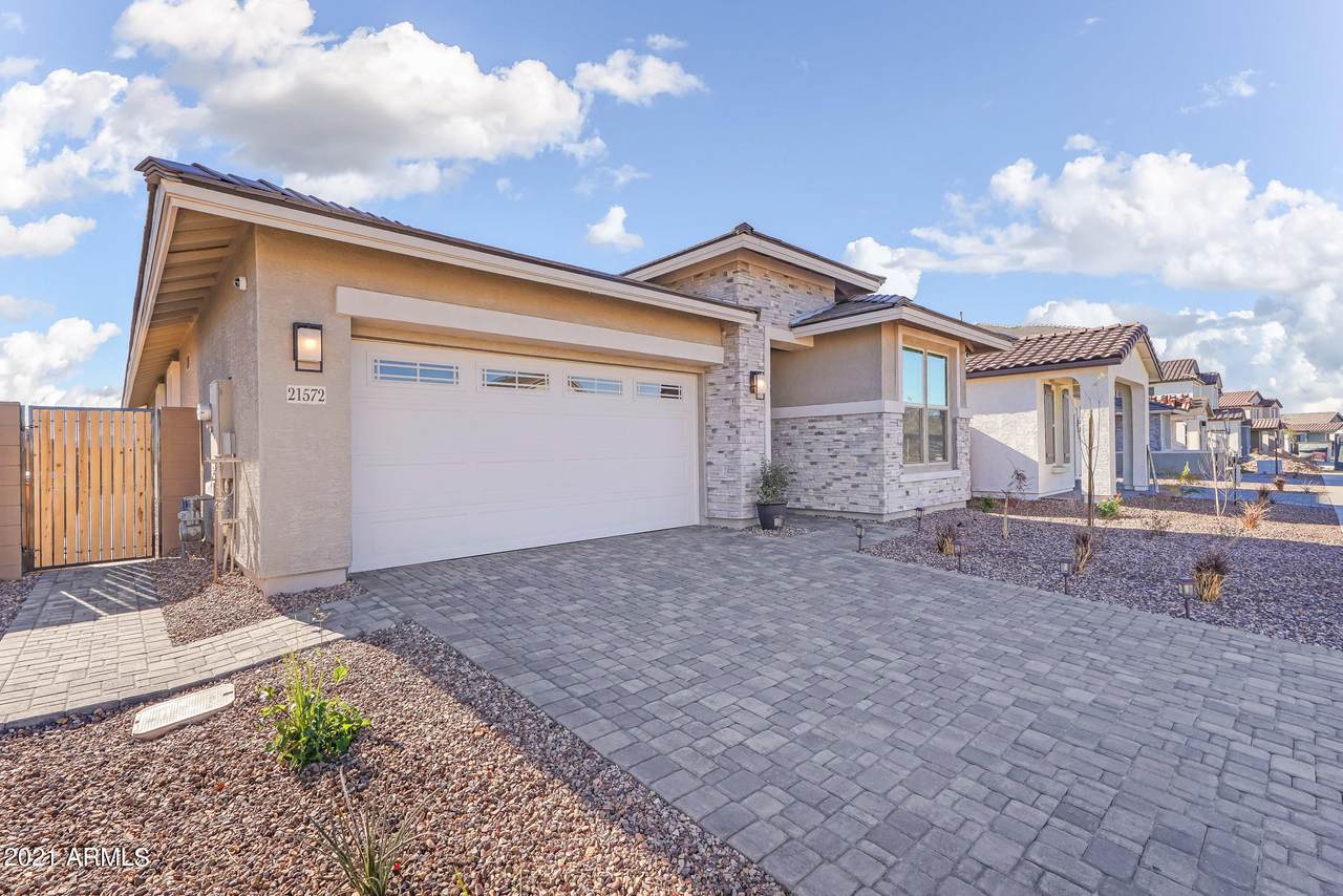 21572 225TH Way - Photo 1
