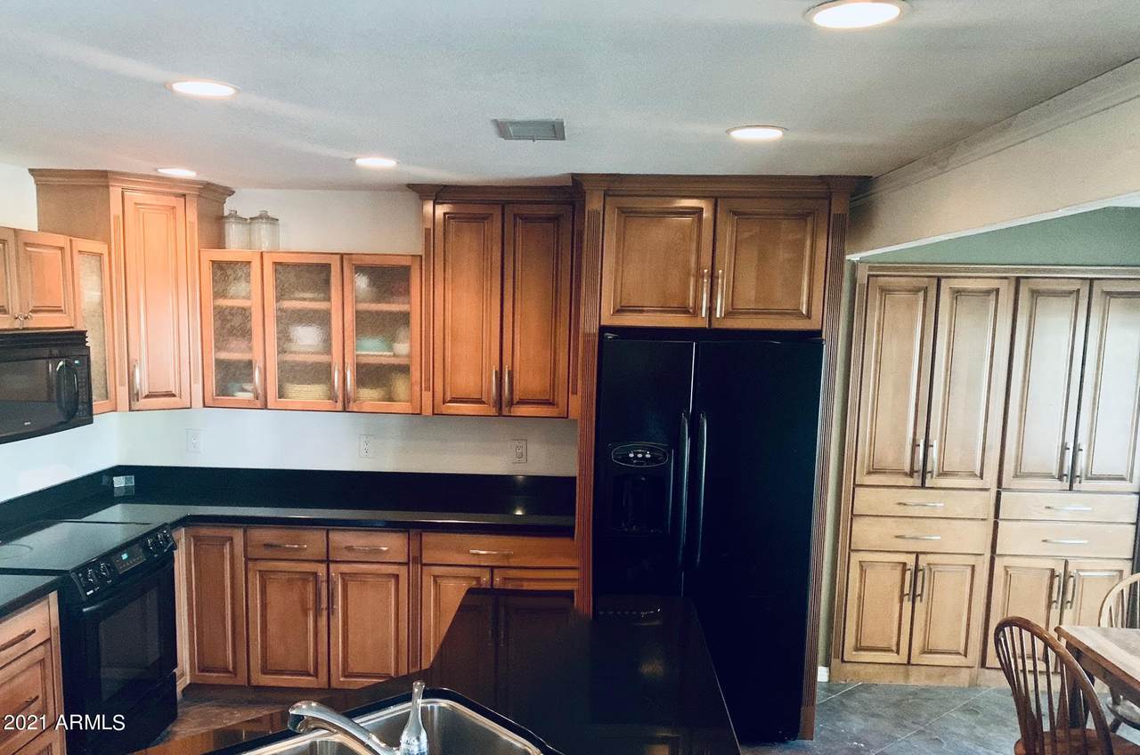 2832 Claire Drive - Photo 1