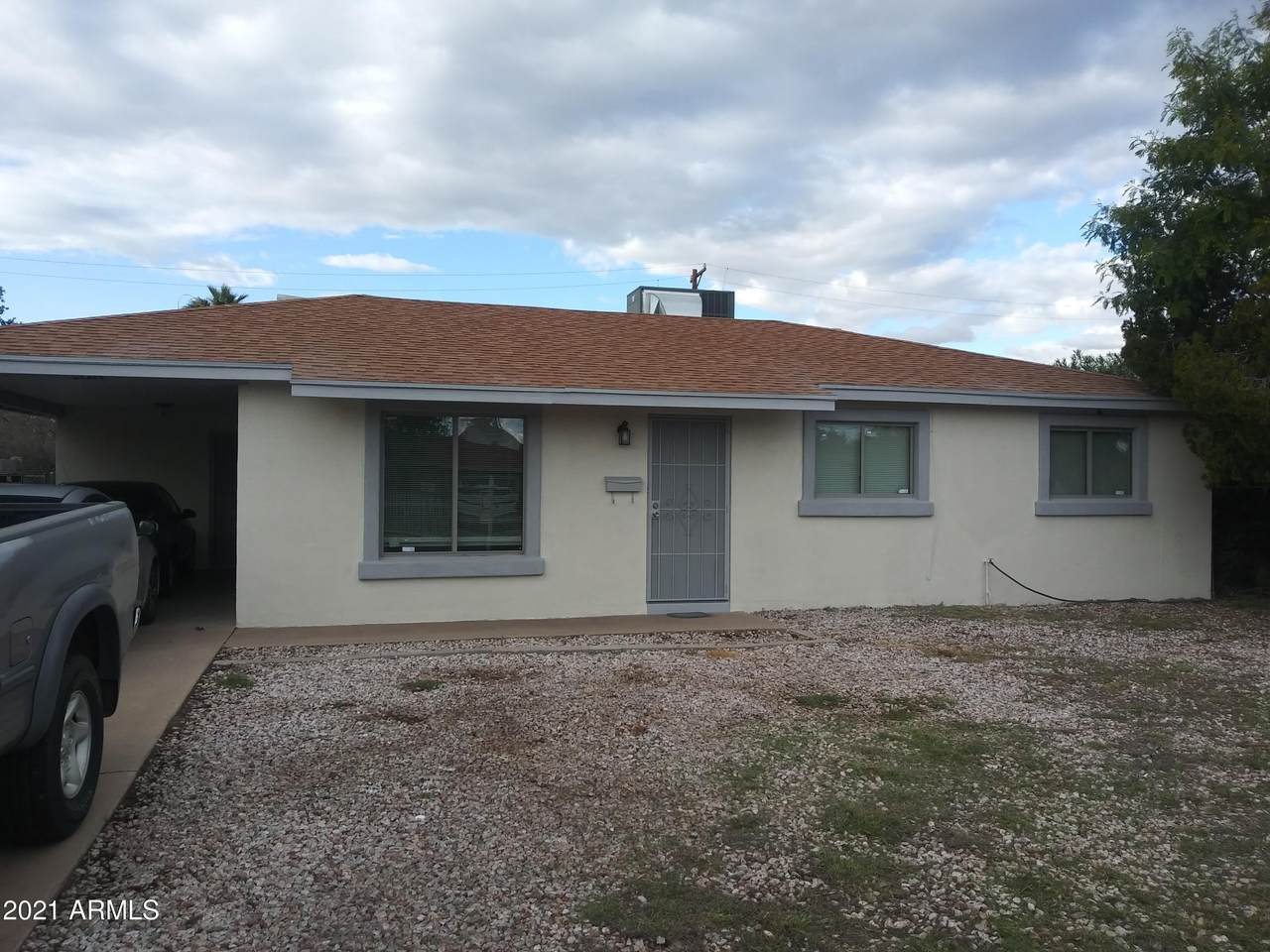 4912 Glenrosa Avenue - Photo 1